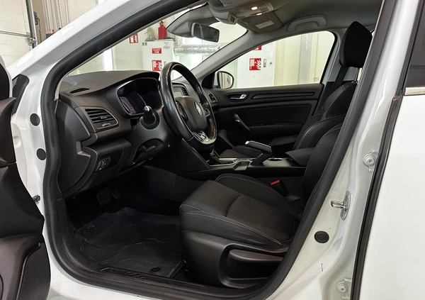 Renault Megane cena 41690 przebieg: 219700, rok produkcji 2019 z Sławków małe 46